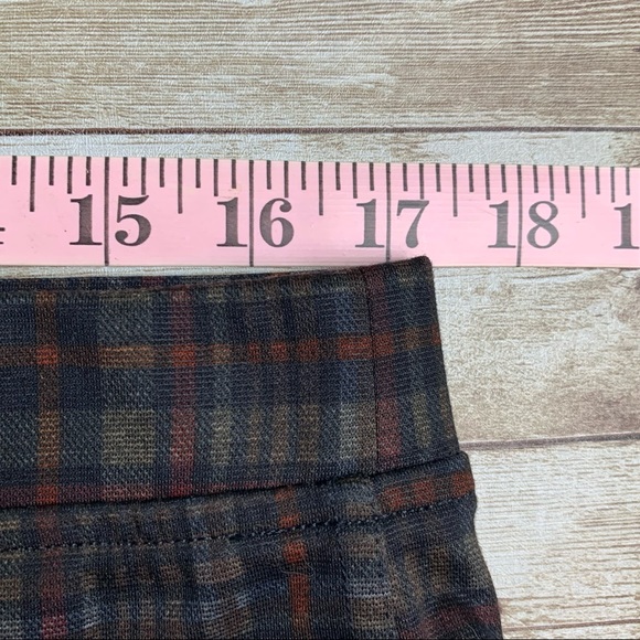 Talbots plaid Ponte Pants dark black red blue EUC Size 14 - Picture 7 of 8